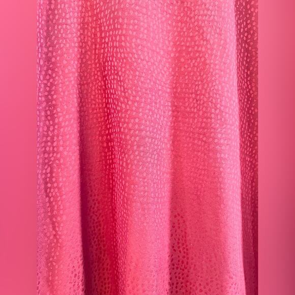 The nines by hatch maroon satin sleeveless maternity dress tiered skirt midi XS - Picture 3 of 9